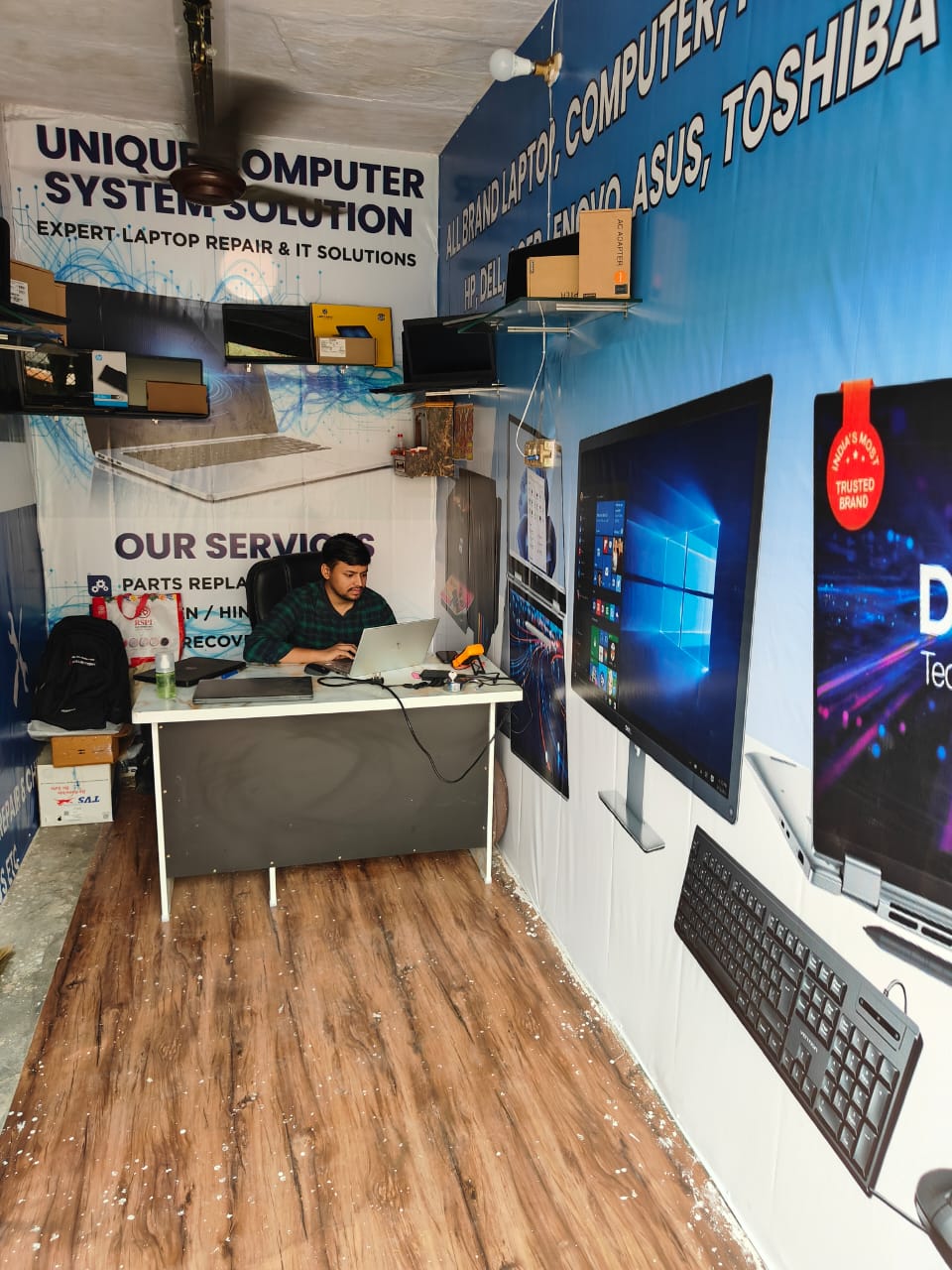 Unique Computer System Solution shop — Nearest laptop repair Gurgaon Sector 33